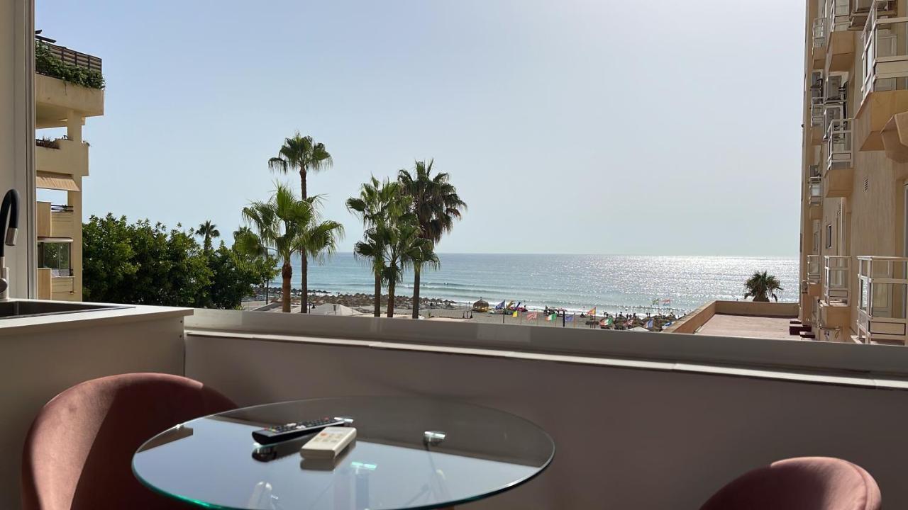 Torremolinos,Estudio Junto Al Mar En La Carihuela Kültér fotó